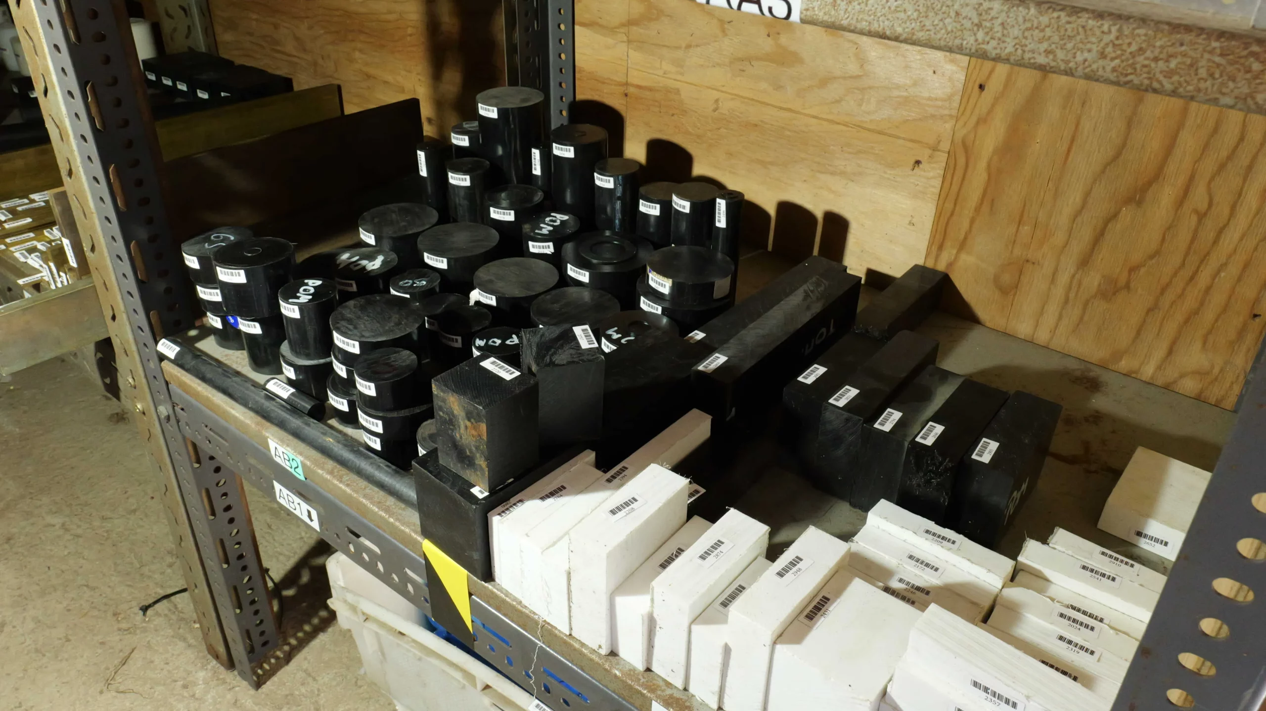 stock-chutes-plastique